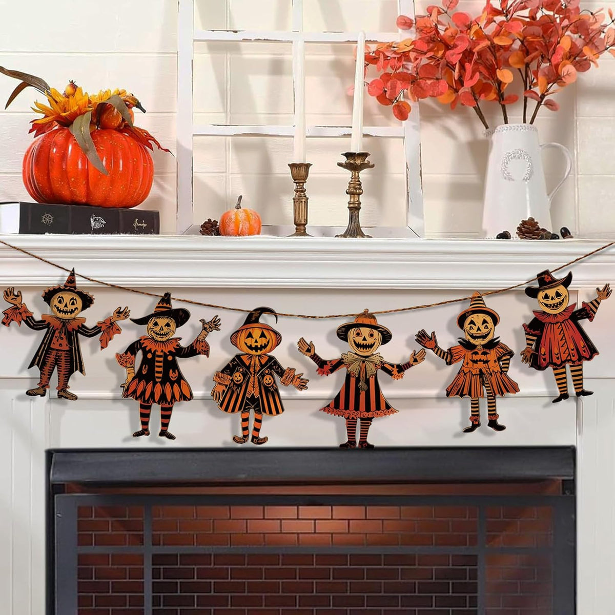 Vintage Wooden Halloween Bunting - 6 Pieces — product gallery 04